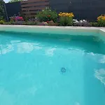 Lakeside Pool House 벨렌체